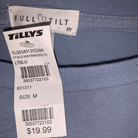 NWT medium longsleeve sanfran gratic tee (TILLYS) - Picture 3 of 3